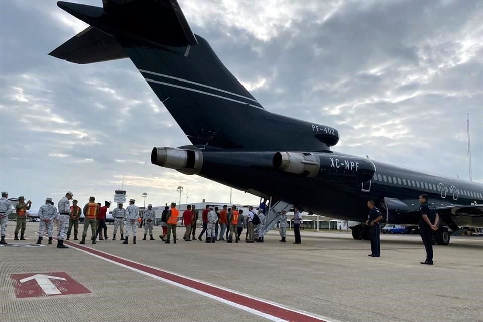 Una aeronave de la Guardia Nacional partió esta mañana con los migrantes de Villahermosa, Tabasco.