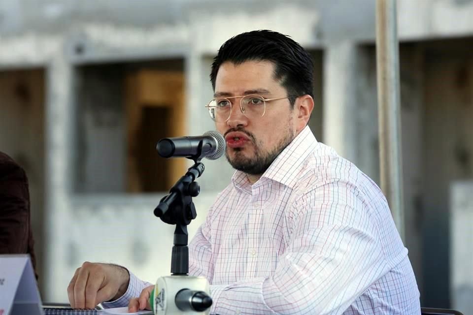 Carlos Martínez Velázquez, director general del Infonavit, afirmó que los recursos de la subcuenta de vivienda de los trabajadores deben seguir en el Instituto.