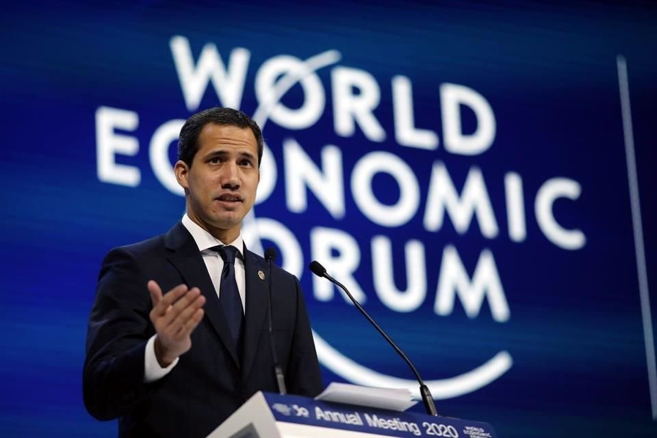 El líder opositor venezolano, Juan Guaidó, participó en el Foro Económico de Davos y pidió ayuda para resolver la crisis de su país.