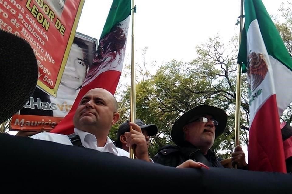 Encabezada por los LeBarón y Javier Sicilia, arrancó en Cuernavaca la caminata para exigir paz y justicia, la cual llegará a CDMX.