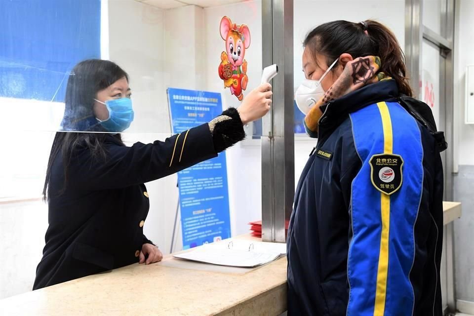El número de fallecidos por coronavirus se elevó hoy a 106, y el de casos confirmados a nivel nacional en China a cuatro mil 193.