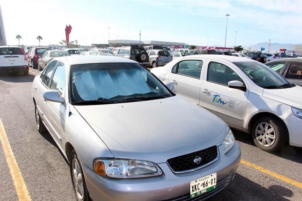 El Gobernador Jaime Bonilla propuso censar los autos irregulares en BC.