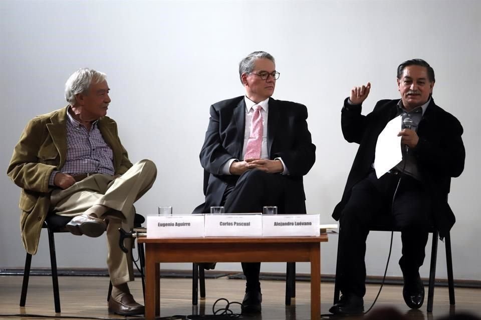 Los escritores  Eugenio Aguirre, Carlos Pascual y Alejandro Luévano participaron en el festival.