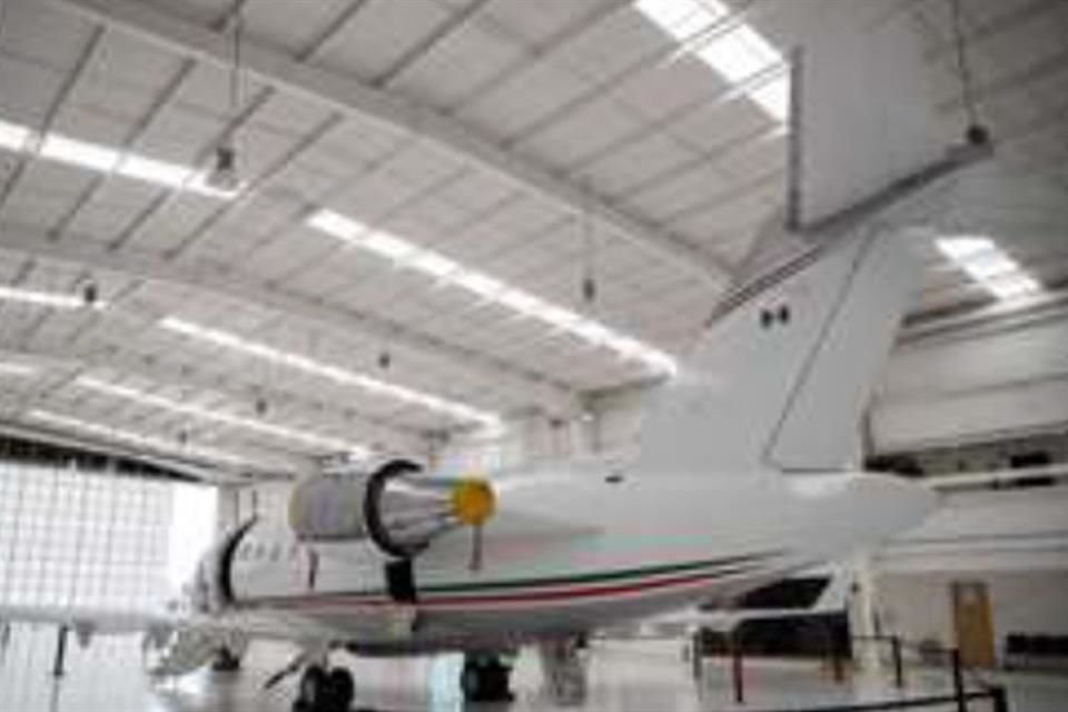 Este es el avión que fue adquirido para los viajes de Murillo Karam. 