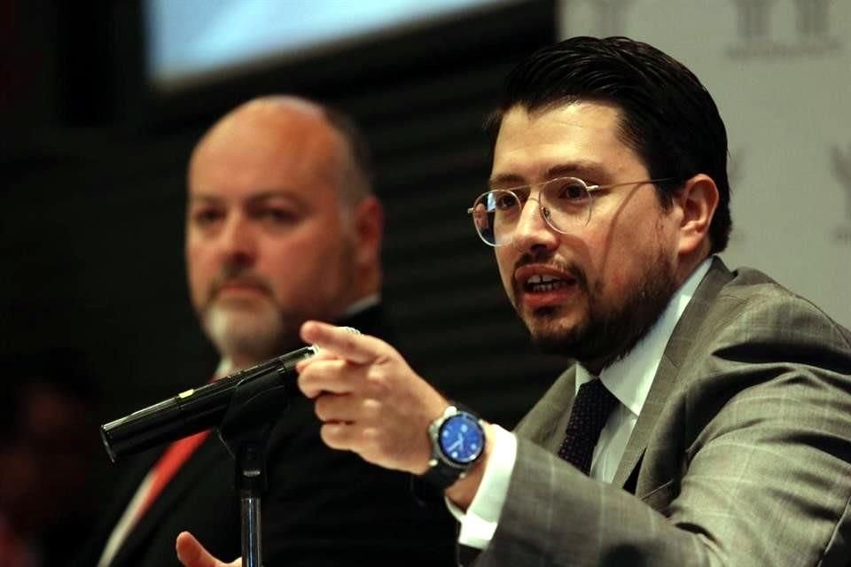 'Lo único oficial es lo que dijo el Fiscal General de la República el lunes pasado', expresó Carlos Martínez, titular del Infonavit.