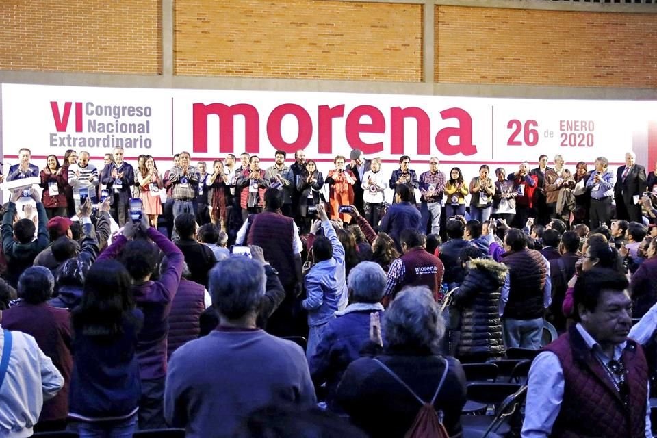 Alfonso Ramírez Cuéllar fue elegido presidente provisional de Morena en el Congreso Nacional Extraordinario del 26 de enero, aunque el resultado fue desconocido por el grupo de Polevnsky.