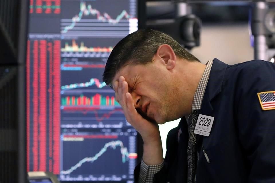 El Dow Jones perdió 2 mil 352.46 unidades hoy.