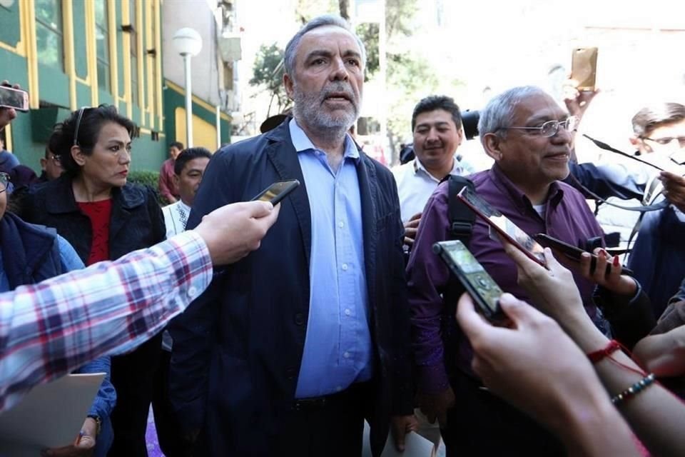 Alfonso Ramírez Cuéllar explicó en entrevista que el primer paso hacia ese acuerdo será la realización de una o más reuniones con los aspirantes a la presidencia de Morena.