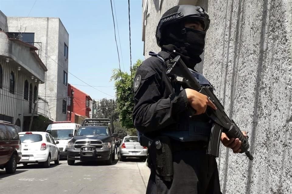 los policías respondieron a la agresión y abatieron al líder Fernando Ari Álvarez, 'El Guerrero' y a sus dos guaruras.