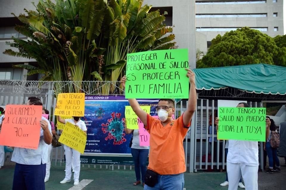 Según cifras oficiales de las autoridades de Salud, de los 22 casos de enfermos por el coronavirus, 14, se han registrado en Acapulco y uno de estos falleció la semana pasada.