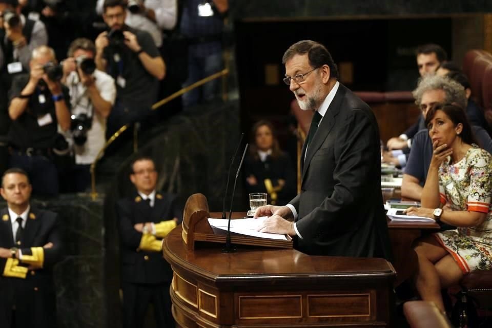Previamente, Rajoy se despidió del Gobierno de España.