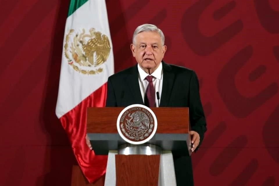 En conferencia, el Mandatario fue cuestionado sobre si ha sido sometido a revisiones en las últimas semanas, luego de realizar giras y actividades en las que estuvo en contacto con muchas personas.