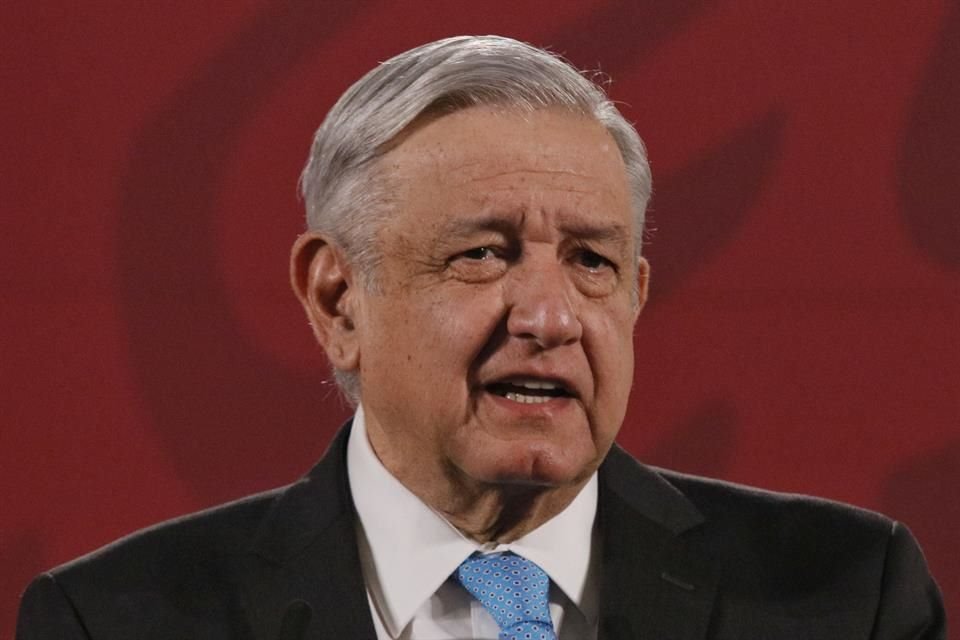 Andrés Manuel López Obrador dijo que privados no aportaban nada en el sector eléctrico.