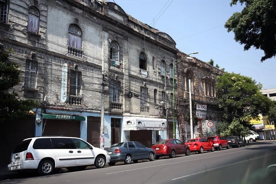 Además de evitar desalojar el edificio, agentes de la FGJ han intentado desistirse de investigar la invasión del inmueble en Antonio Caso 104, en la Colonia San Rafael.
