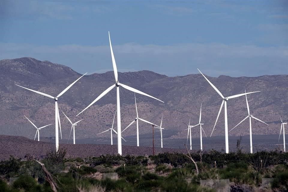 Gobiernos como los de  Tamaulipas, NL, Puebla y Tabasco iniciaron ofensiva para defender inversiones en proyectos de energías renovables.
