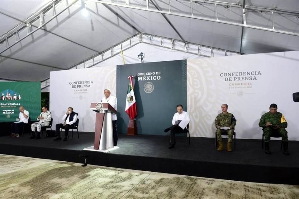 López Obrador en su conferencia de prensa matutina en Campeche.