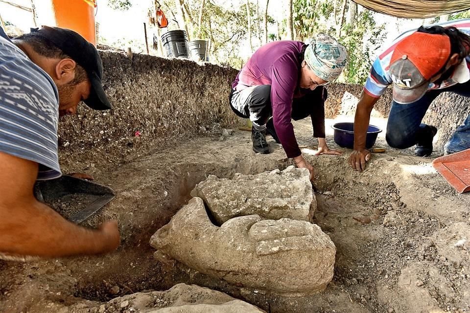 Las exploraciones arqueológicas reunieron a un equipo de arqueólogos y estudiantes de instituciones como la UNAM, las universidades Veracruzana y del Estado de México.