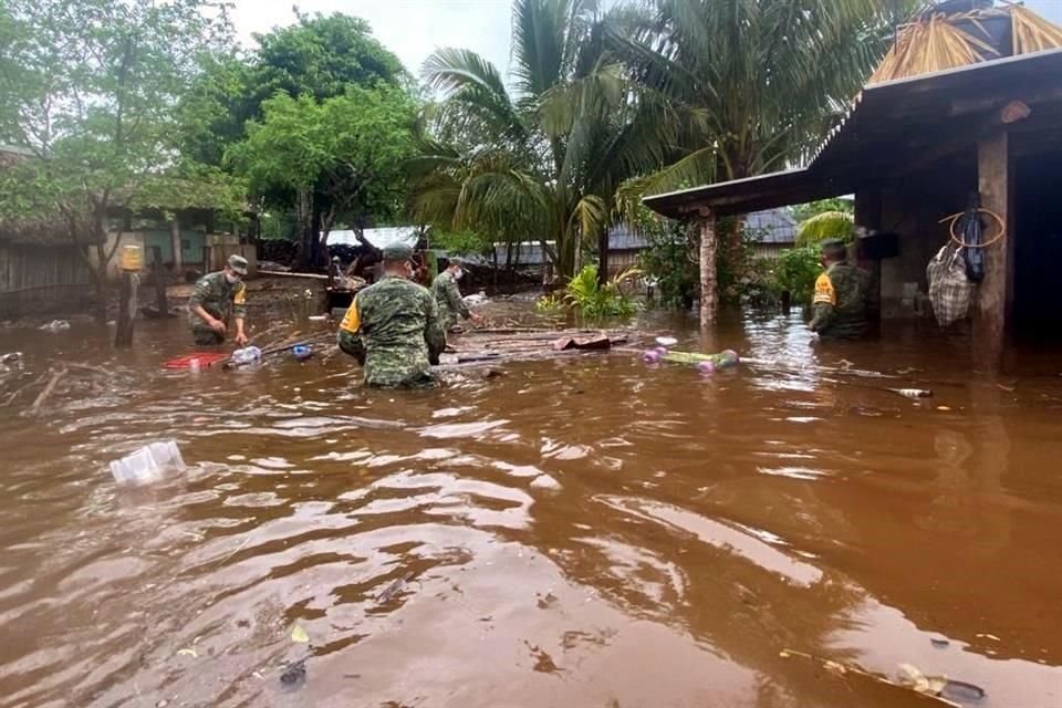 Dichos ayuntamientos resultaron con distintas afectaciones por el paso de la tormenta tropical 'Cristóbal', entre el 1 y el 7 de junio. 