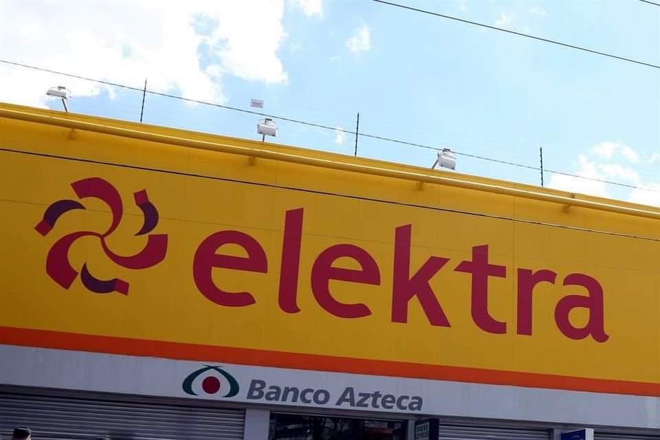 En 2019, Grupo Elektra, que incluye la cadena de tiendas del mismo nombre, así como Banco Azteca y otras entidades financieras, tuvo ingresos de 119 mil millones de pesos.