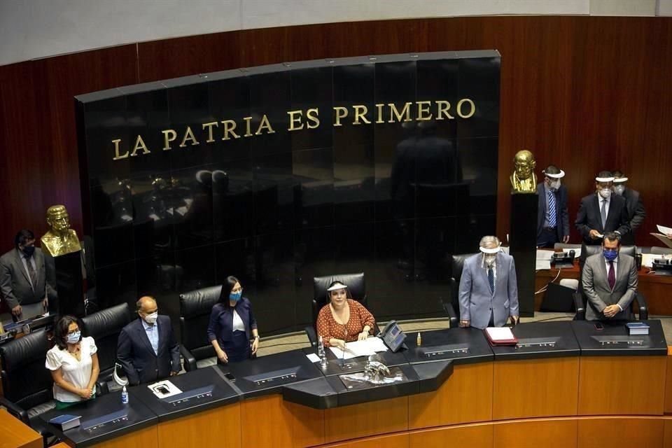 La notificación fue entregada a la presidenta de la Permanente, Mónica Fernández.