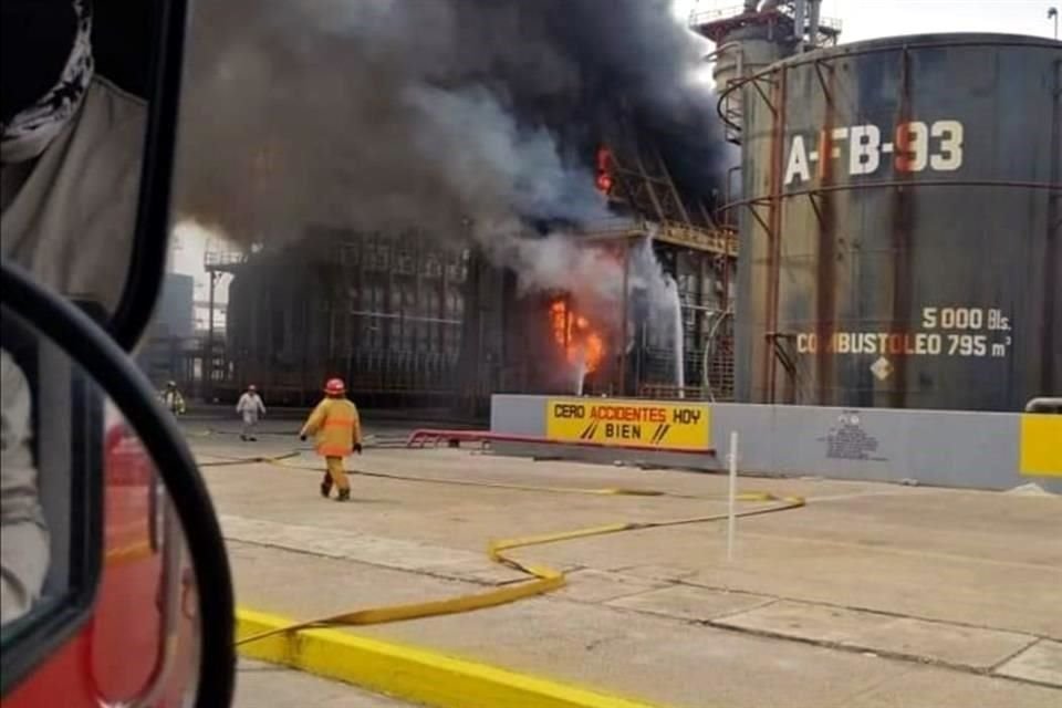En la refinería de Salina Cruz hubo un incendio.