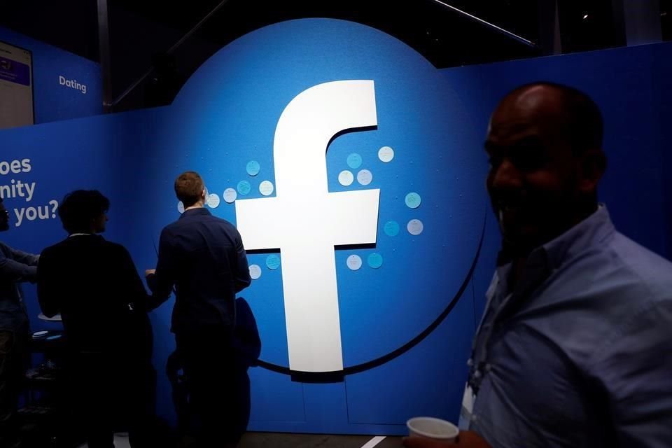 Facebook dijo que es poco probable que reabra oficinas en EU y América Latina antes de fin de año.