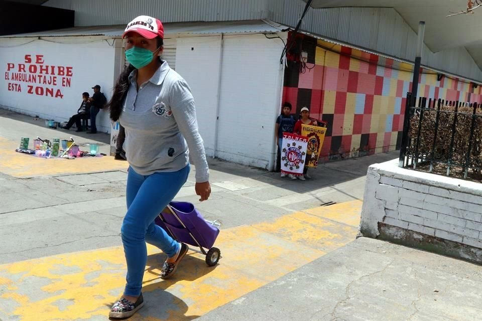 El Gobierno de Toluca, en Edomex, aprobó multas de entre $865 y $2,607 a personas que no usen cubrebocas en espacios públicos como el transporte.