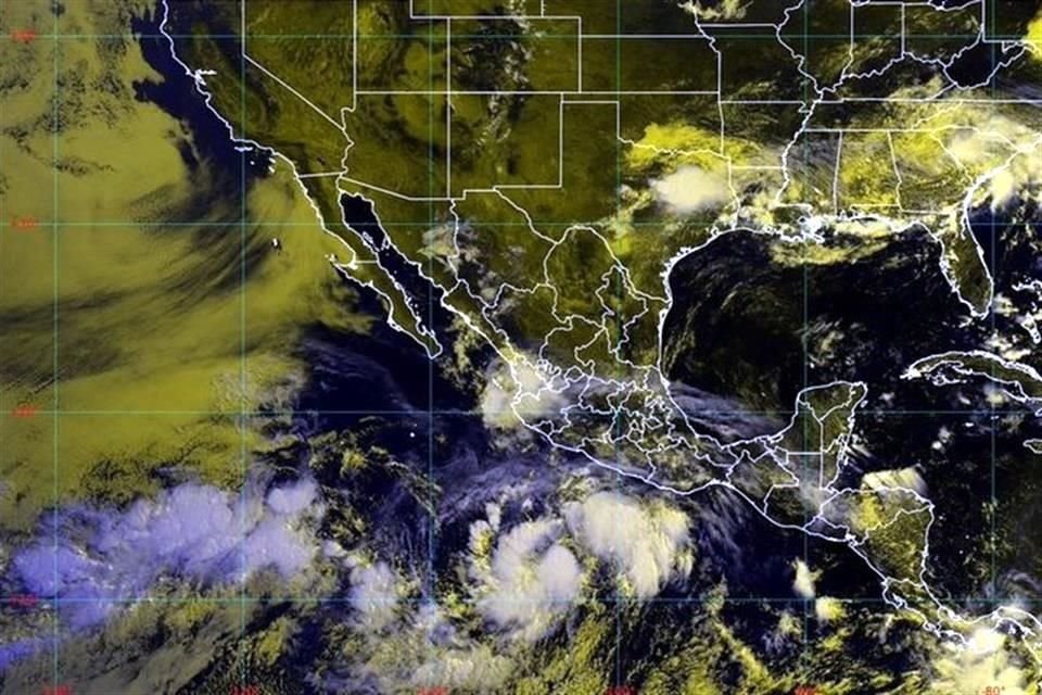 De acuerdo al pronóstico, 'Cristina' podría intensificarse mañana a huracán categoría 1, al suroeste de Manzanillo.