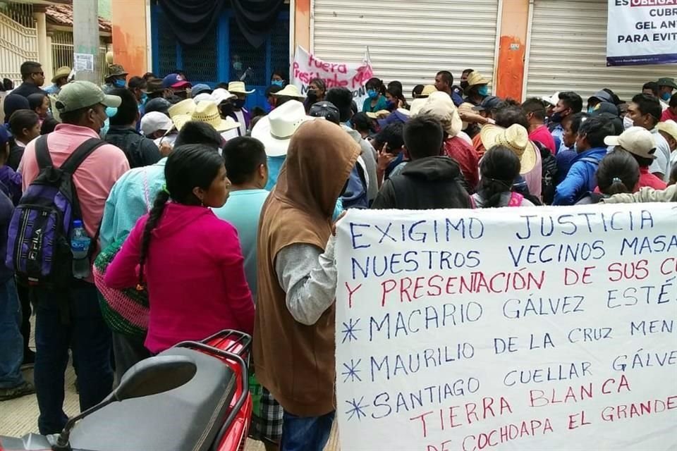 Los miembros de la comunidad se desplazaron a la cabecera municipal de Cochoapa El Grande por miedo a ser agredidos por el grupo armado que mató a tres personas.