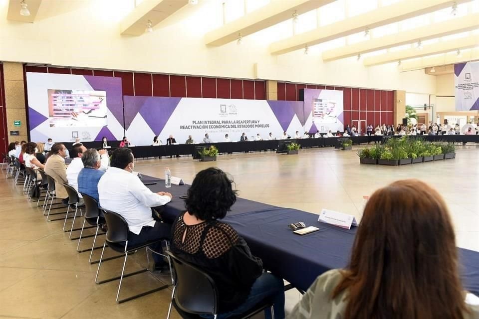 El Edil asistió a un evento del Gobernador Cuauhtémoc Blanco para reactivar la economía de Morelos.