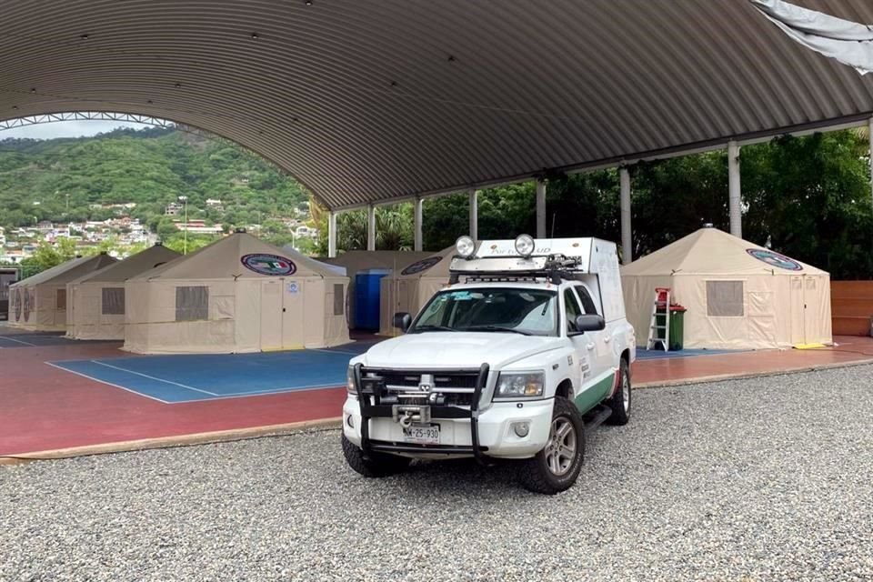 Un hospital portátil que donó el Gobierno de Estados Unidos operará en breve en Zihuatanejo para atender la demanda.