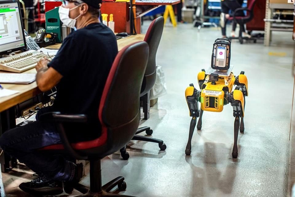 Empleos que requieren una precisión de movimientos de nivel milimétrico tienen más probabilidades de ser realizados por robots. 
