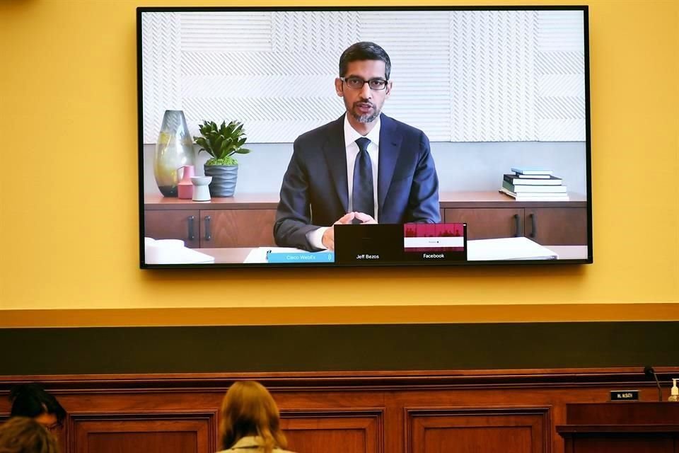 Sundar Pichai, CEO de Google, testifica ante el la Cámara de Representantes de Estados Unidos.
