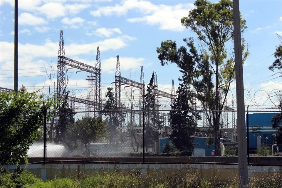 La quema de combustóleo para generar electricidad como ocurre en la Termoeléctrica como la de Tula genera altos niveles de contaminación.