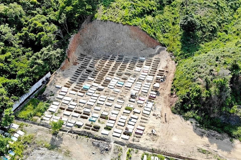 En el panteón El Palmar de Acapulco hay 300 fosas para familias de escasos recursos.