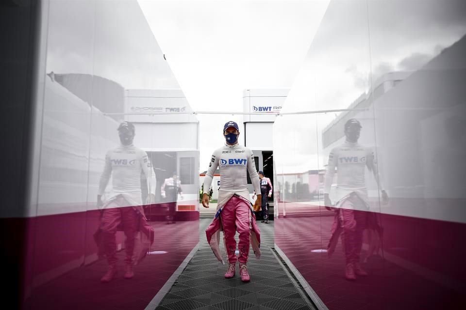 En un mensaje difundido en sus redes sociales, Racing Point anunció que la FIA aprobó el regreso de 'Checo', ausente en las dos últimas carreras en Silverstone tras dar positivo en Covid-19.