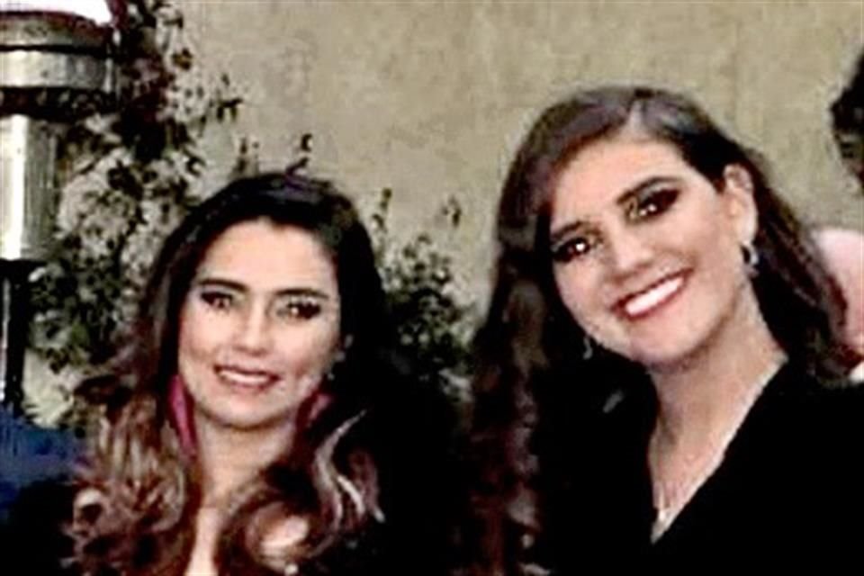 Paloma Rachel Aguilar y Monserrat Berrones Martínez (derecha).