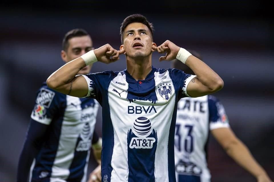 Maxi Meza marcó el tercero para el Monterrey.