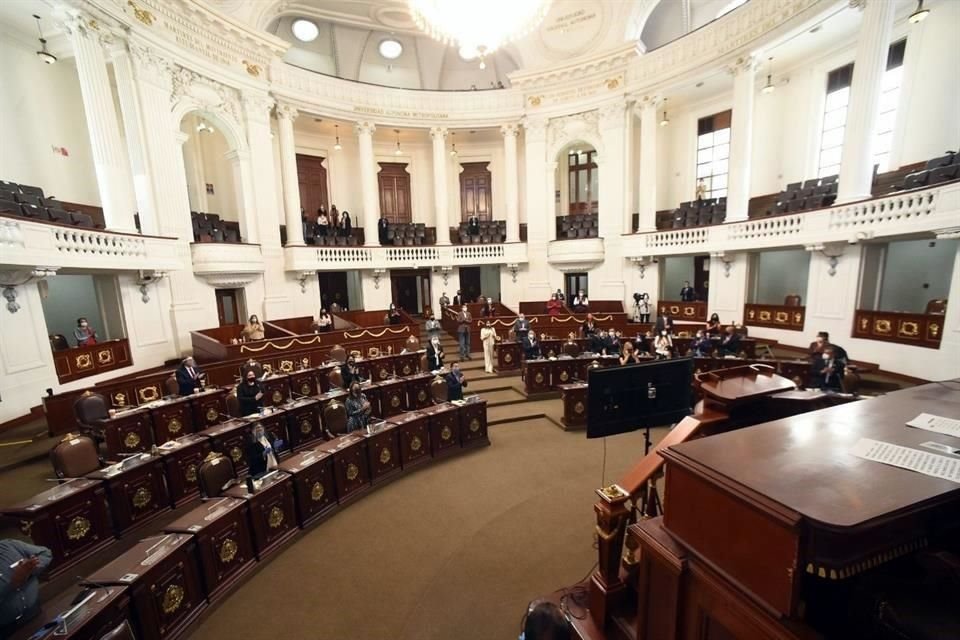 El Congreso de la CDMX prevé hacer aclaraciones sobre las auditorías donde se cuestionó a la Primera Legislatura por el manejo de 400 mdp, anticipó el nuevo Oficial Mayor.