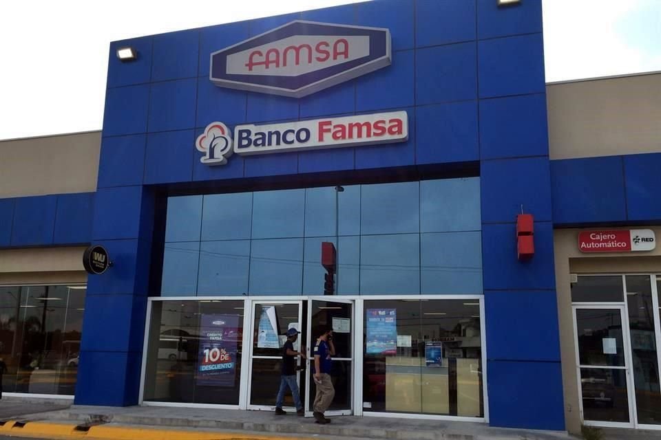 La CNBV revocó la licencia de Banco Ahorro Famsa.