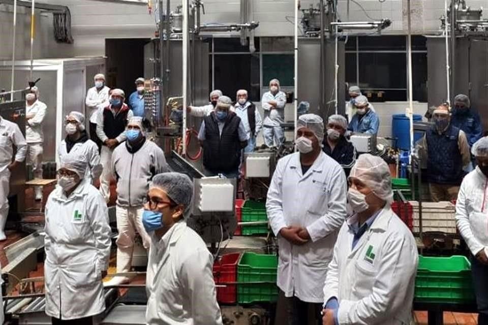 Liconsa tiene tres contratos para seguros de gastos médicos mayores.