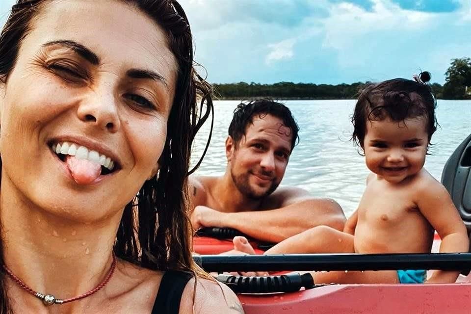 Junto a su esposo, Pablo Mancuso y su pequeña, Allegra descubrió un lugar para hacer kayak, donde acuden todas las tardes.