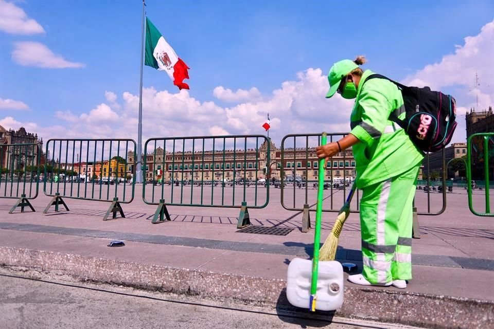 La Secretaría de Seguridad de la Ciudad de México dispuso de 2 mil 800 elementos para hacer cumplir el cierre.