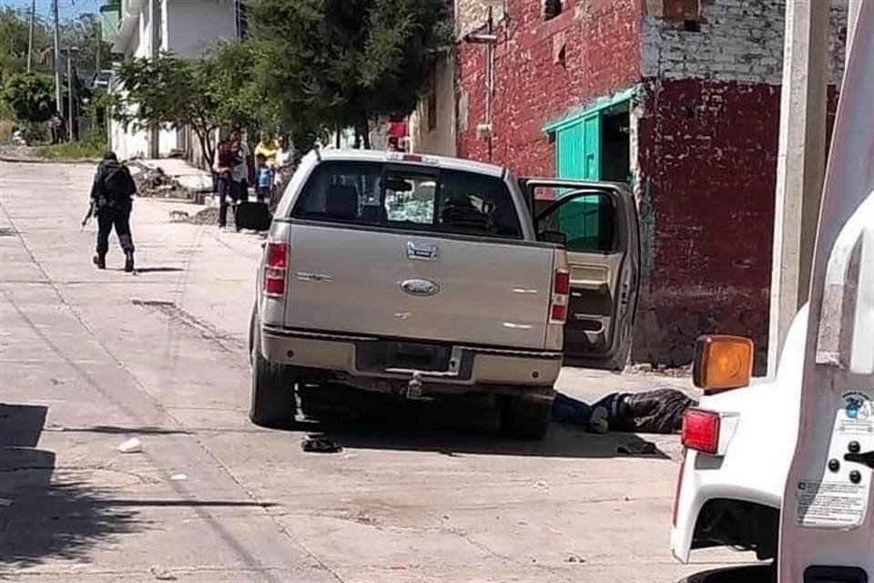 Un comando armado mató a cinco personas y dejó cuatro más heridas durante un ataque en un velorio en Jaral del Progreso, en Guanajuato.