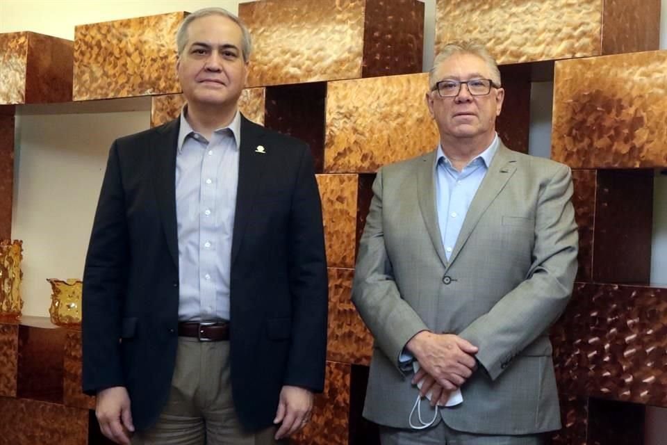 Óscar Martínez y Armando Guajardo, directivos de Coparmex.