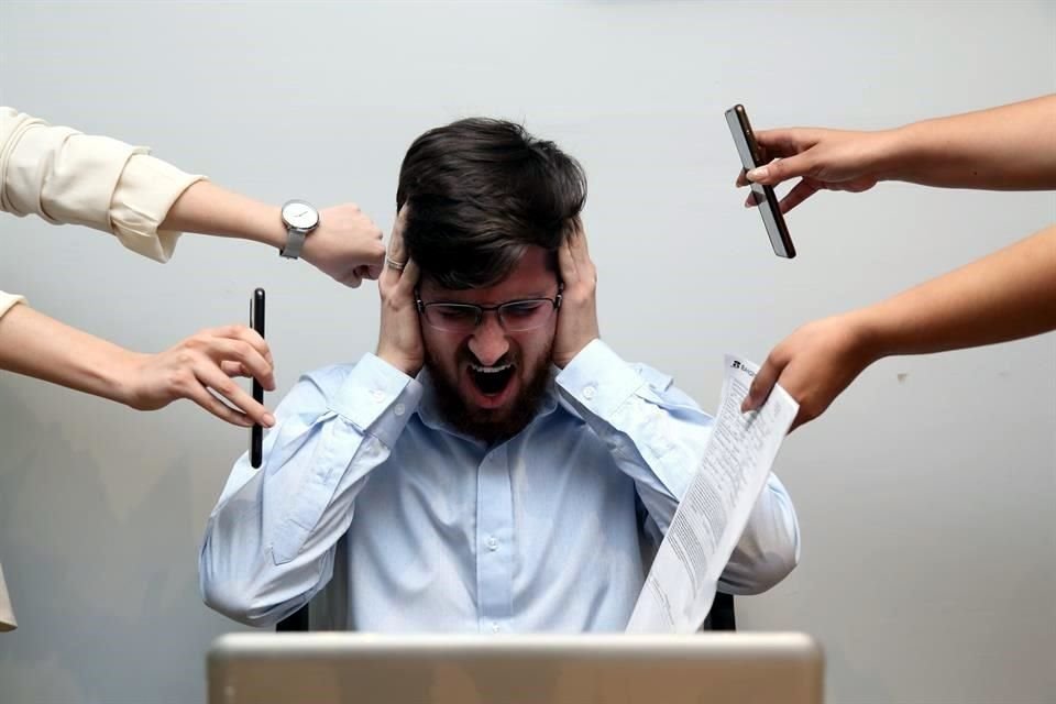 De acuerdo con el organismo, la fatiga por estrés laboral supera los niveles que reportan en otros países como China y Estados Unidos.