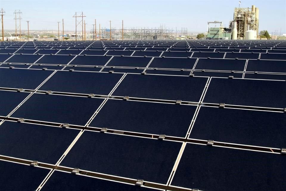 La 'franja solar' equivaldría a aumentar la capacidad instalada de la CFE en 15.2 por ciento.