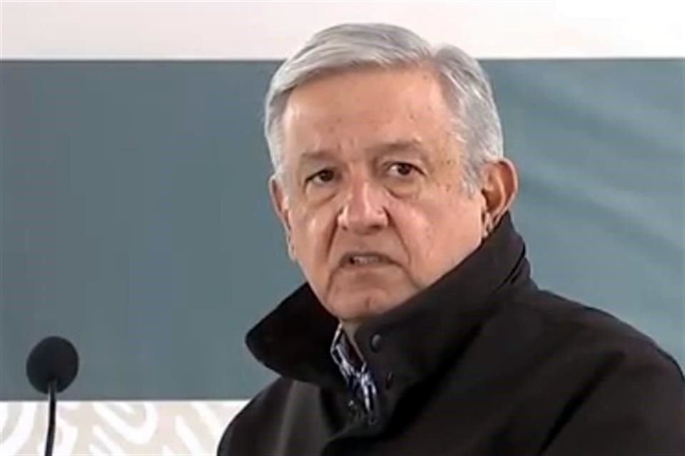 El Presidente López Obrador defendió Pemex y CFE durante su gira por Nava, Coahuila.