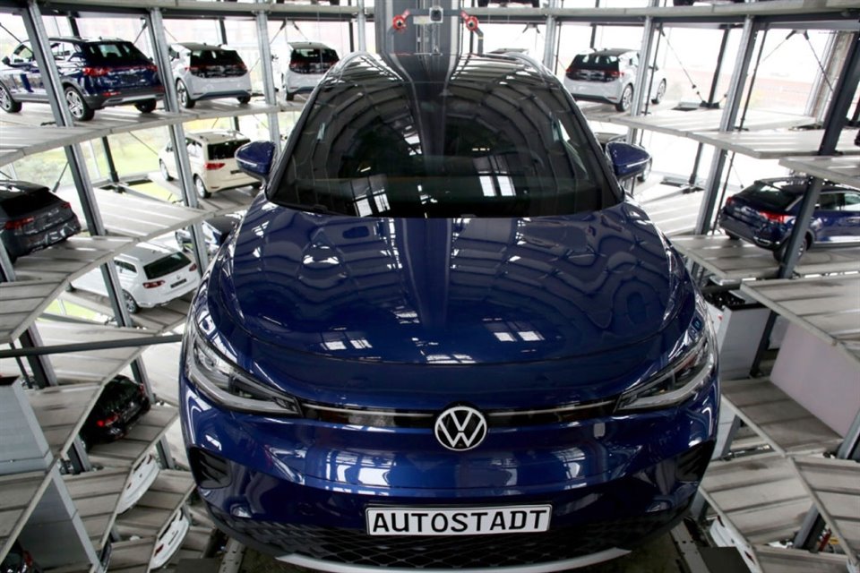 Volkswagen nombró ID.4 a un vehículo eléctrico con forma de SUV. 