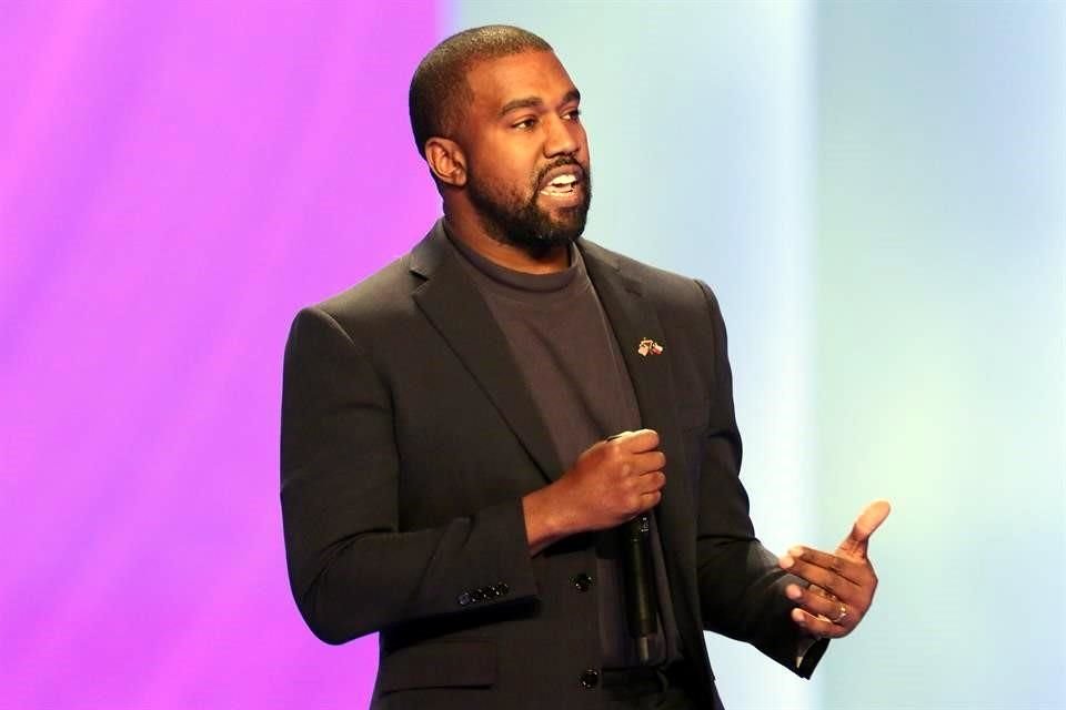 El rapero Kanye West abandonó la contienda presidencial de Estados Unidos de es este año, sin embargo, sugirió que buscará ser Presidente en 2024.